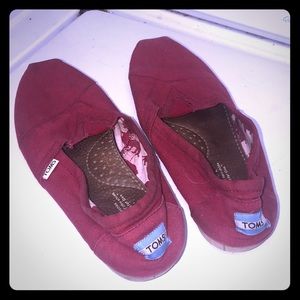 Toms still in great shape we’ll loved size 9